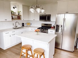 Kitchen w/ Island - 665 Alto Dr
