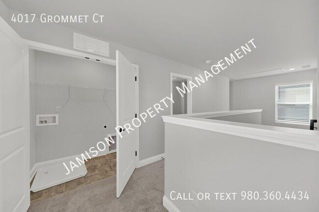 Building Photo - 4017 Grommet Ct