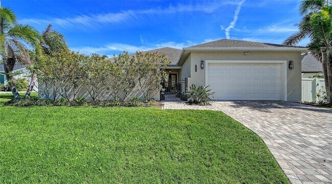 Primary Photo - 1111 Mallorca Dr