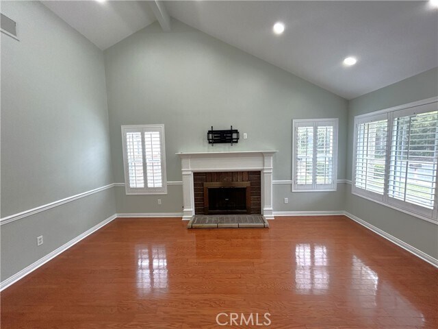 Building Photo - 3130 Oakcrest Dr
