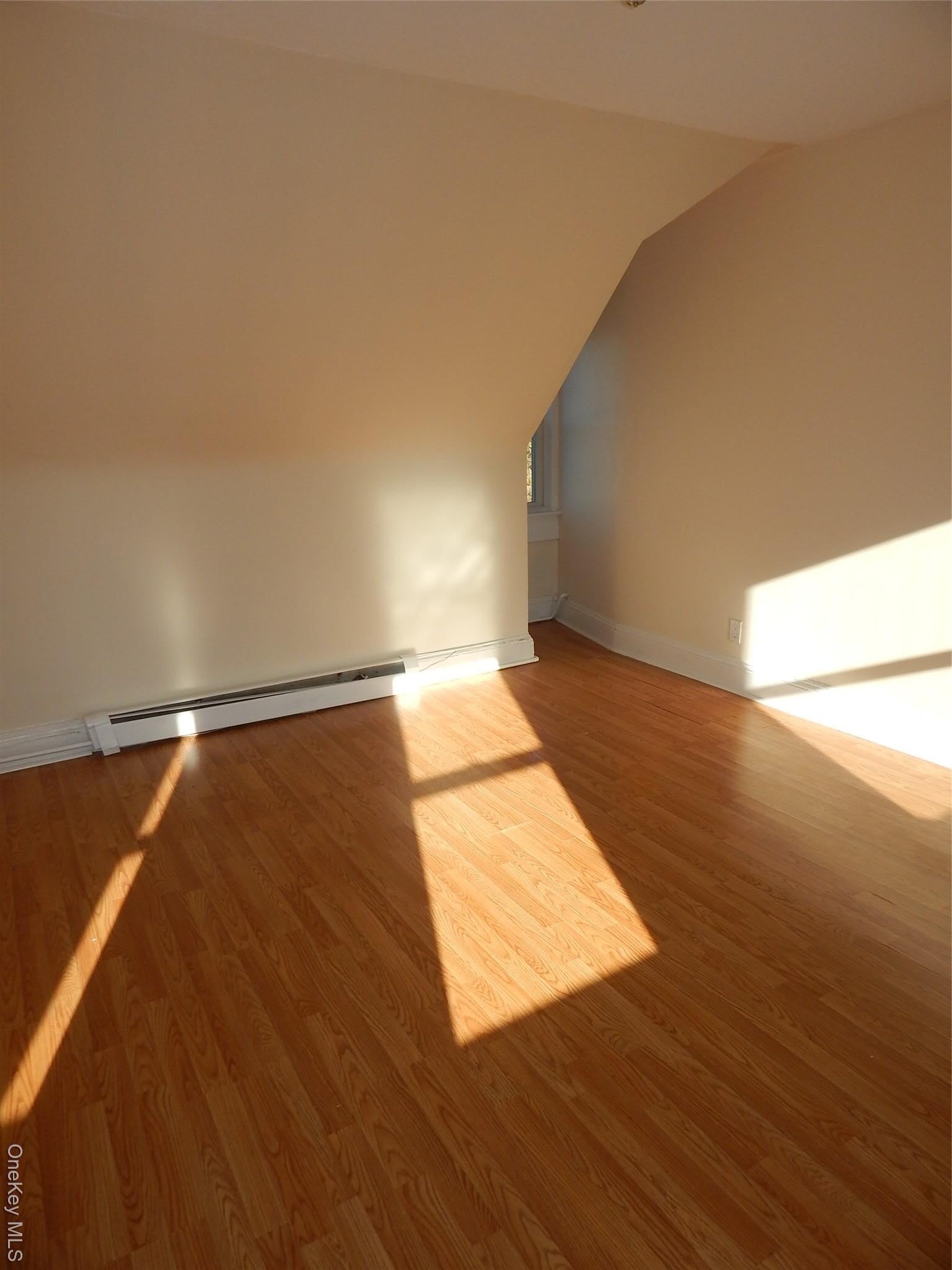 Building Photo - 5 John St