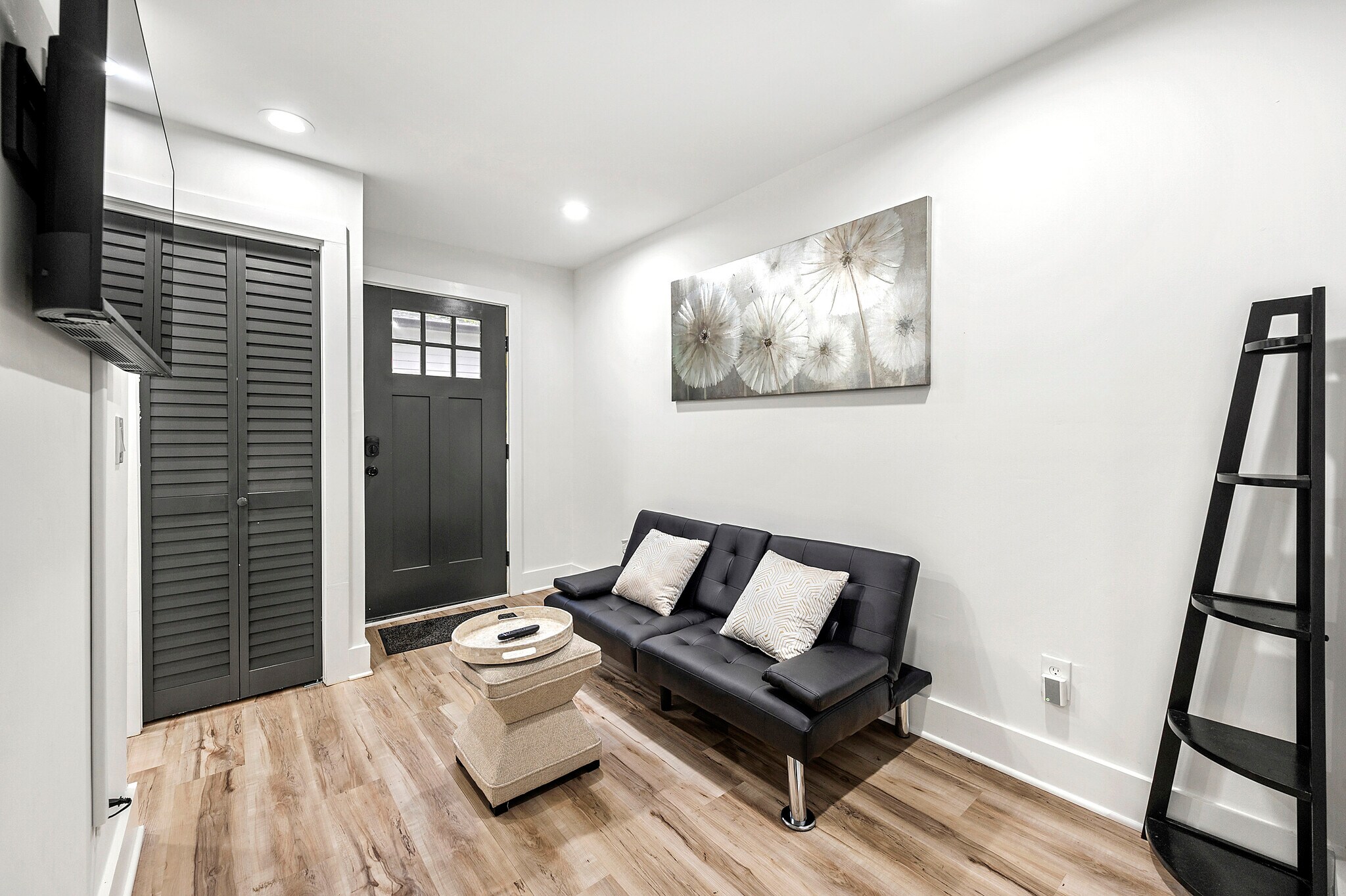 Building Photo - 2310 Tiger Flowers Dr NW