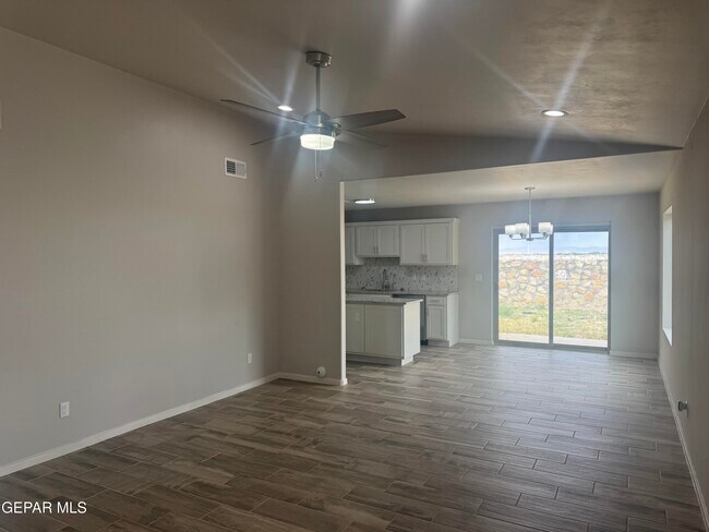 Building Photo - 12528 Polo Norte Dr