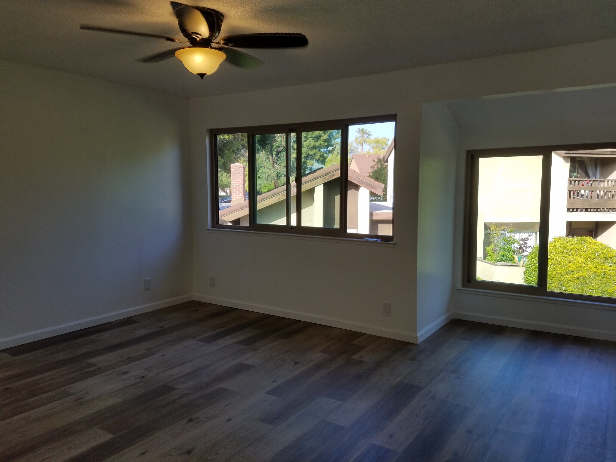 Building Photo - 792 Ferndale Ct