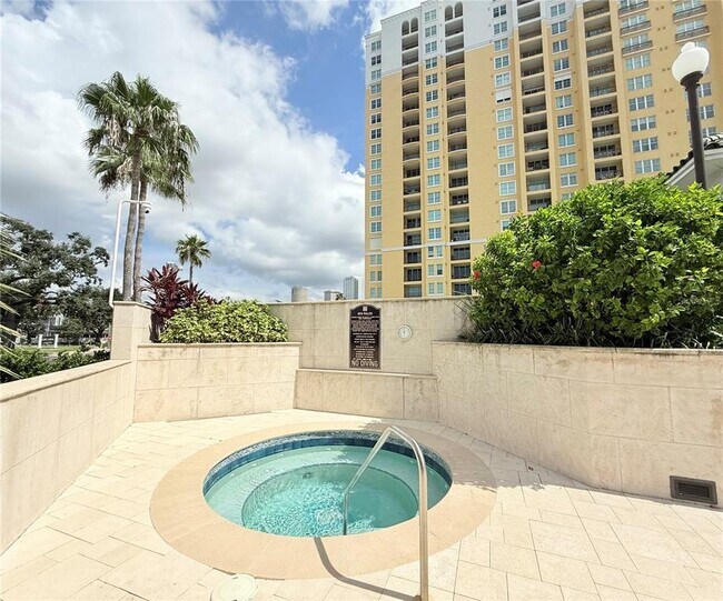 Building Photo - 345 Bayshore Blvd