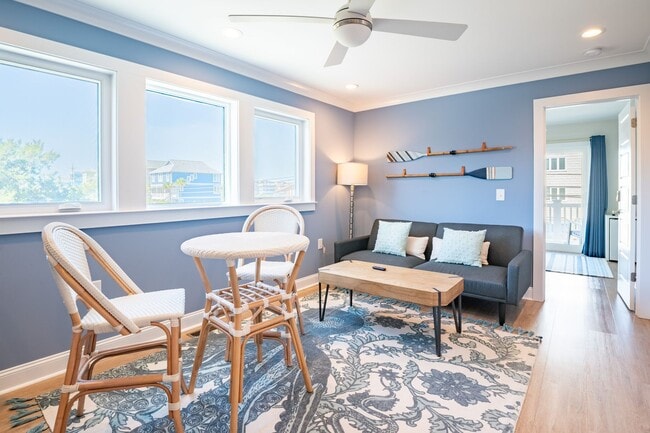 Building Photo - PERFECT BEACH GETAWAY - AVAILABLE MID-DECE...