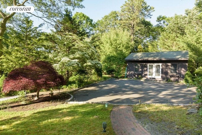 Building Photo - 23 Tanglewood Trl