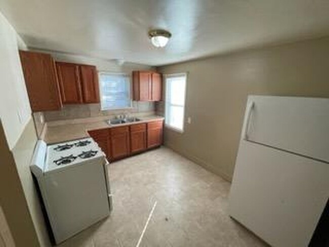 Building Photo - r1306LBP