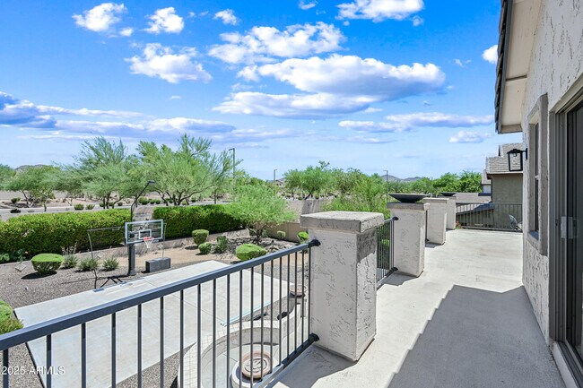 Building Photo - 2426 W Horsetail Trail