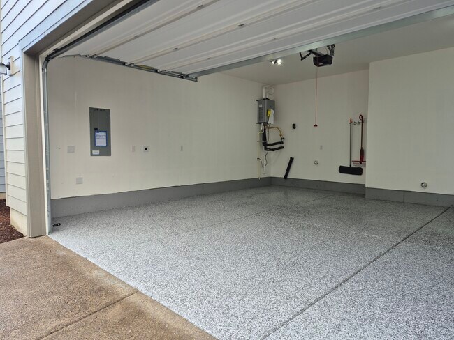 Building Photo - 31741 NW Blake Terr