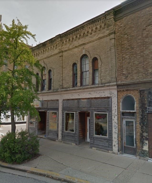 Primary Photo - 405 W Milwaukee St