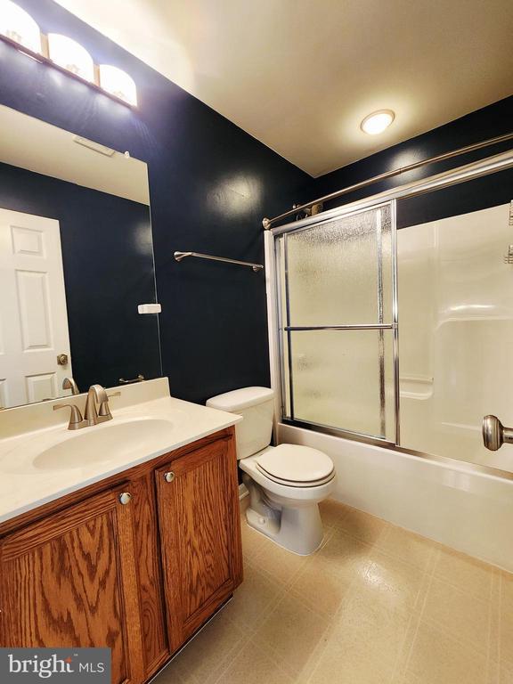 Building Photo - 2768 Fynamore Ln