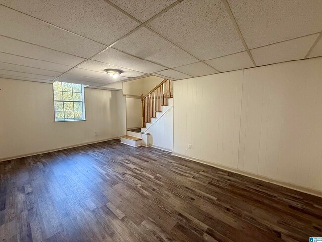 Building Photo - 648 Cort Cir NE