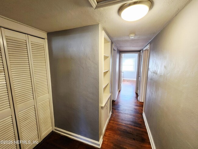 Building Photo - 2358 Broward Rd