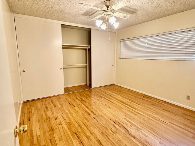 Building Photo - 1338 N Columbus Ave