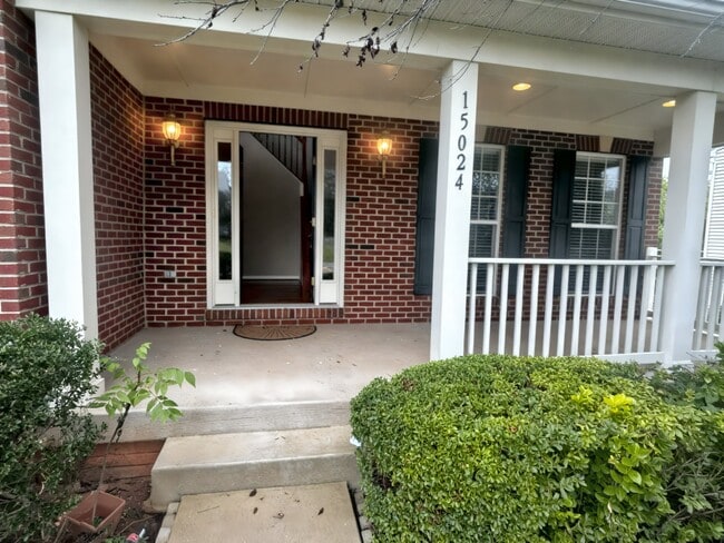 Building Photo - 15024 Burgandine Ave