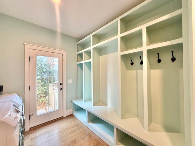 Building Photo - Custom Built 4BD, 3.5BA Five Points Home with a Bonus Room & Fenced Yard