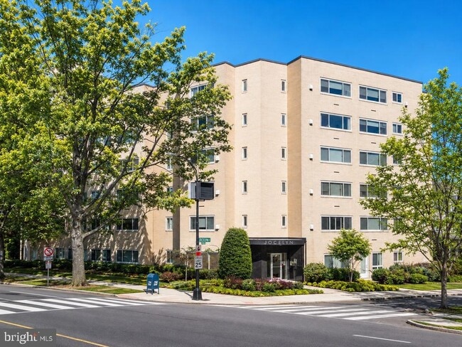 Building Photo - 5315 Connecticut Ave NW
