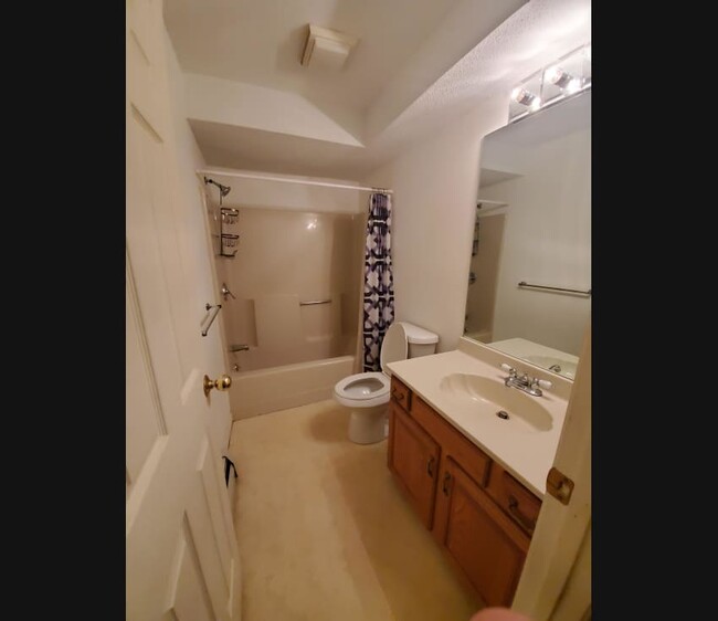 Bathroom - 812 Springbrook Cir