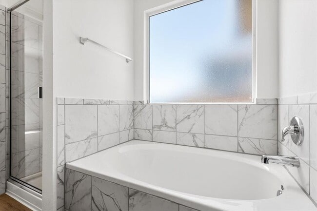 Building Photo - 1618 Marley