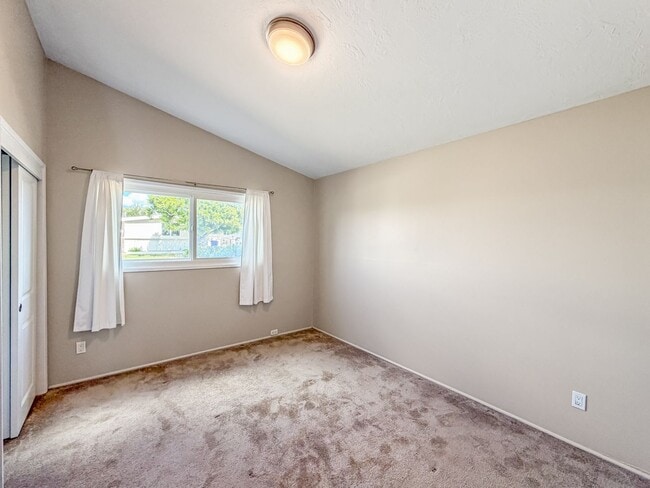 Building Photo - Stunning 3B/2BA Spacious House with Attached Garage and Large Yard in Clairemont!