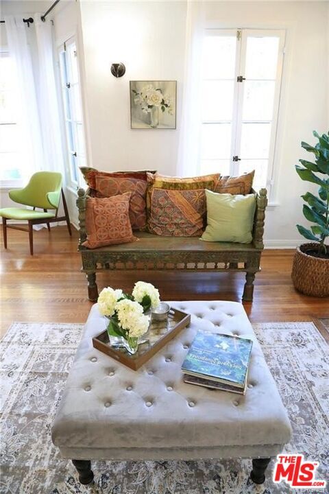 Building Photo - 601 Sweetzer Ave