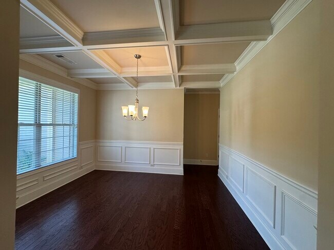 Building Photo - 836 Westmoreland Ln NE