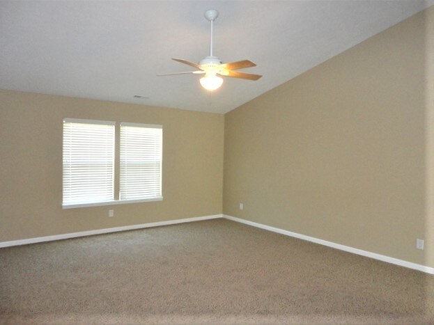 Building Photo - 5780 W Port Dr