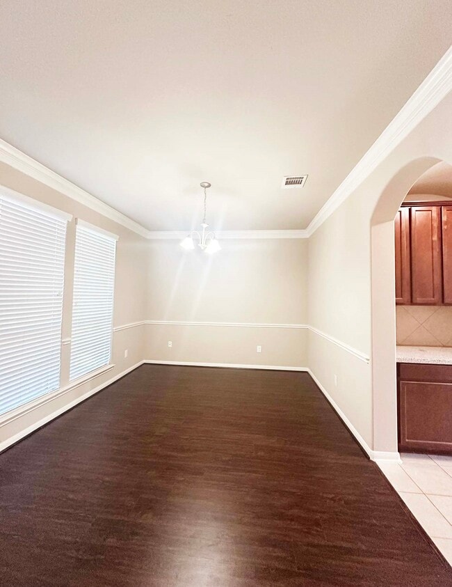 Building Photo - 25981 N Kings Mill Ln