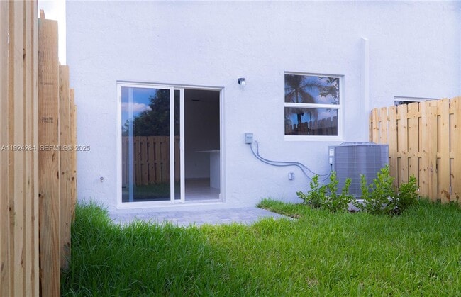 Building Photo - 27651-27155 CT