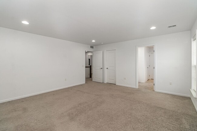 Building Photo - 66 Avery Wy