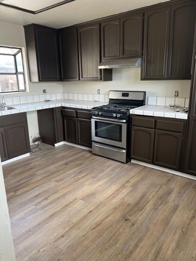 Building Photo - Spacious 4BR Cul-de-Sac Home with Large Backyard & Attached Garage