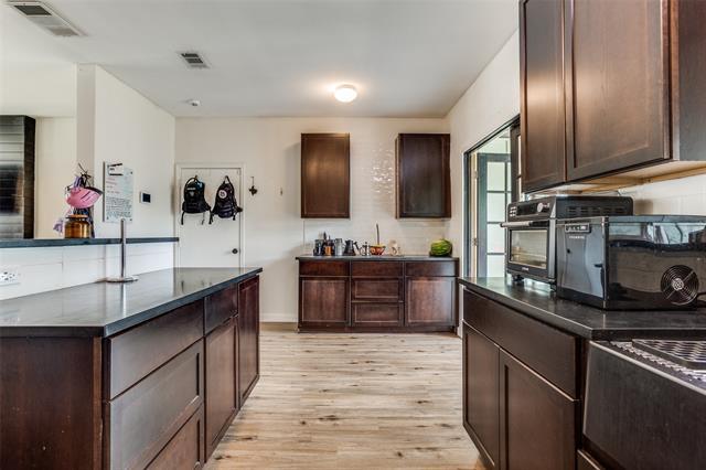 Building Photo - 803 Greene Way