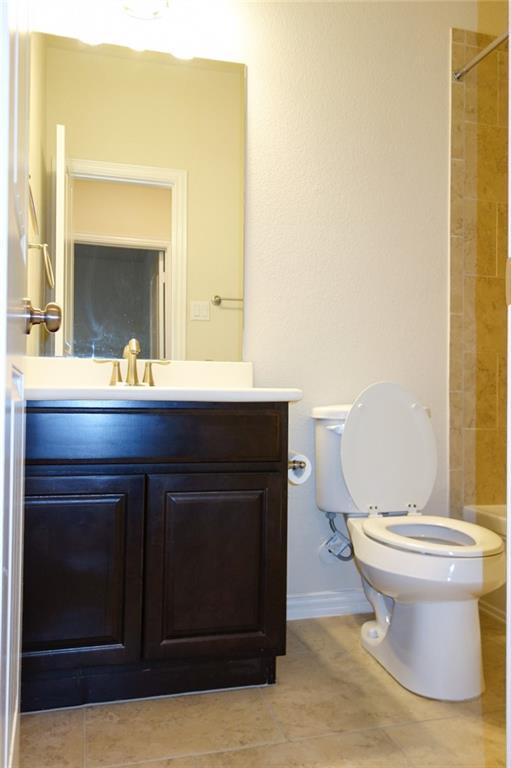 Building Photo - 3745 Bainbridge St