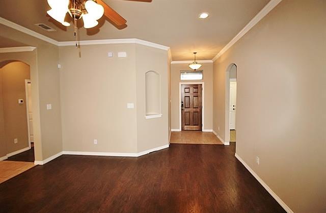 Building Photo - 122 Sierra Dr