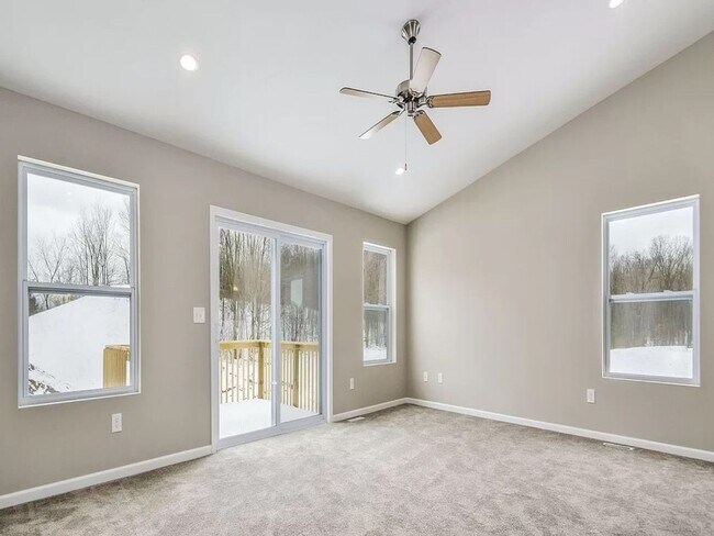 Building Photo - Beautiful Neighborhood with Newer Home for Lease