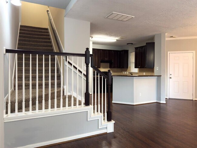 Building Photo - 5227 Brinkman Ct