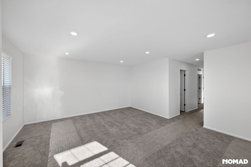 Building Photo - 5210 N Denali Blvd