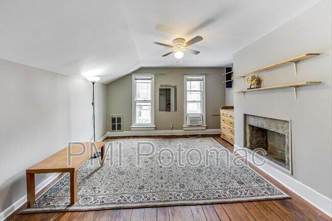 Building Photo - 3206 O St NW