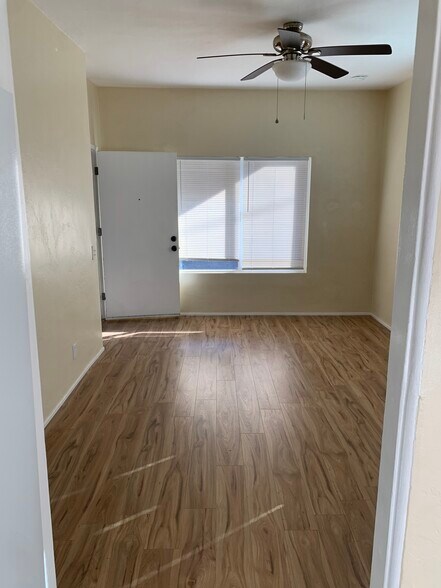 Building Photo - 2911 Central Ave