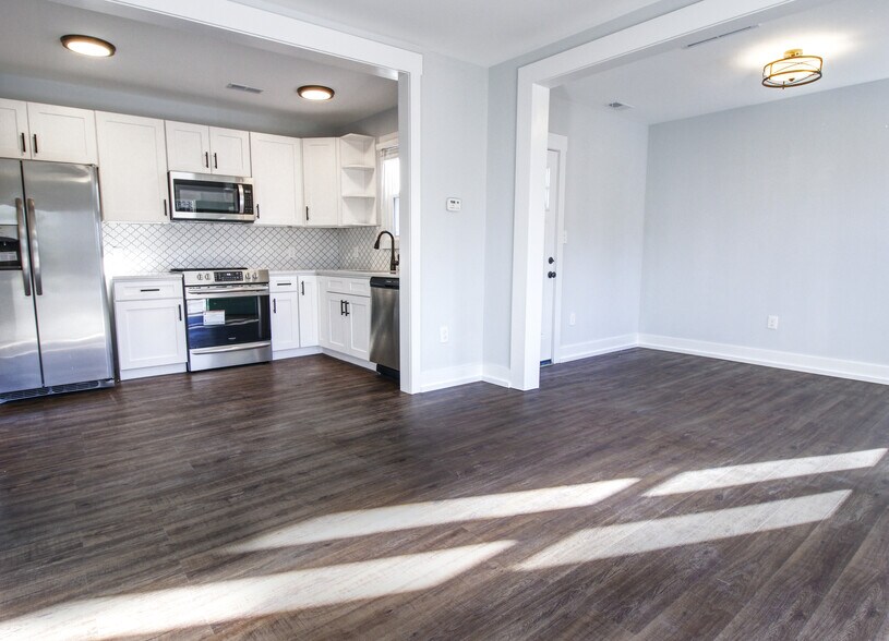 Building Photo - 515 flint st