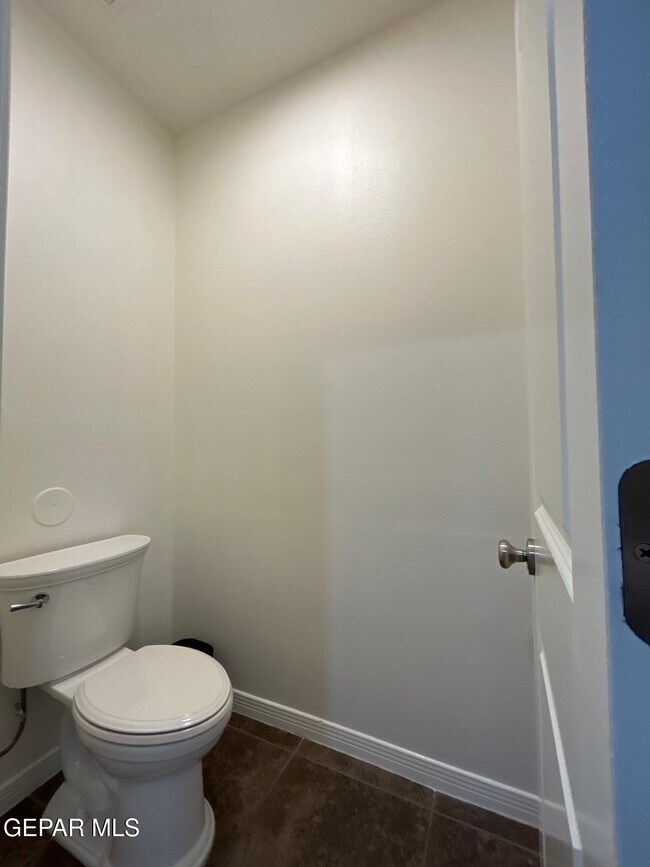 Building Photo - 7349 Skyrocket Dr