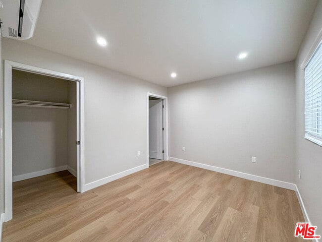 Building Photo - 316 Ximeno Ave
