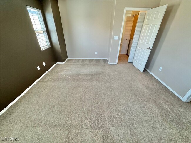 Building Photo - 10533 Kivas Ct