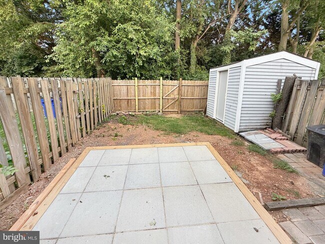 Building Photo - 6723 Kernel Ct