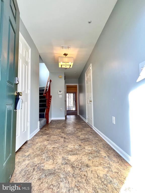 Building Photo - 10600 Elizabeth Parnum Pl