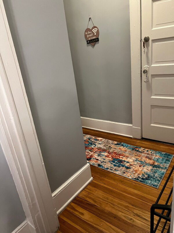 Building Photo - 8 Davies Pl