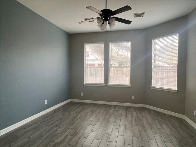 Building Photo - 21110 Dover Park Ln