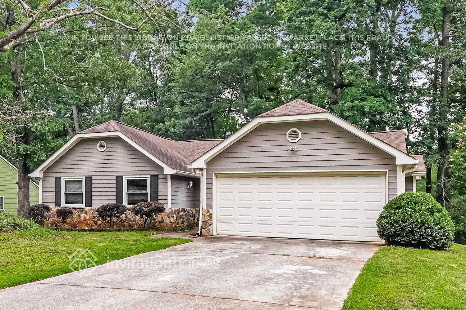 Building Photo - 1570 Canberra Dr