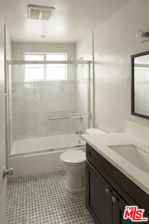 Building Photo - 925 N Curson Ave